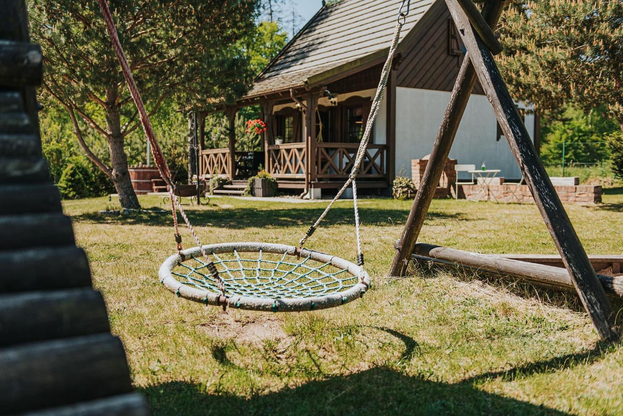 Odpoczynek nad jeziorem na Pomorzu Środkowym Borne Sulinowo Zewnętrze zdjęcie